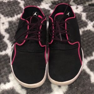 ‼️LAST CHANCE girls Jordan’s